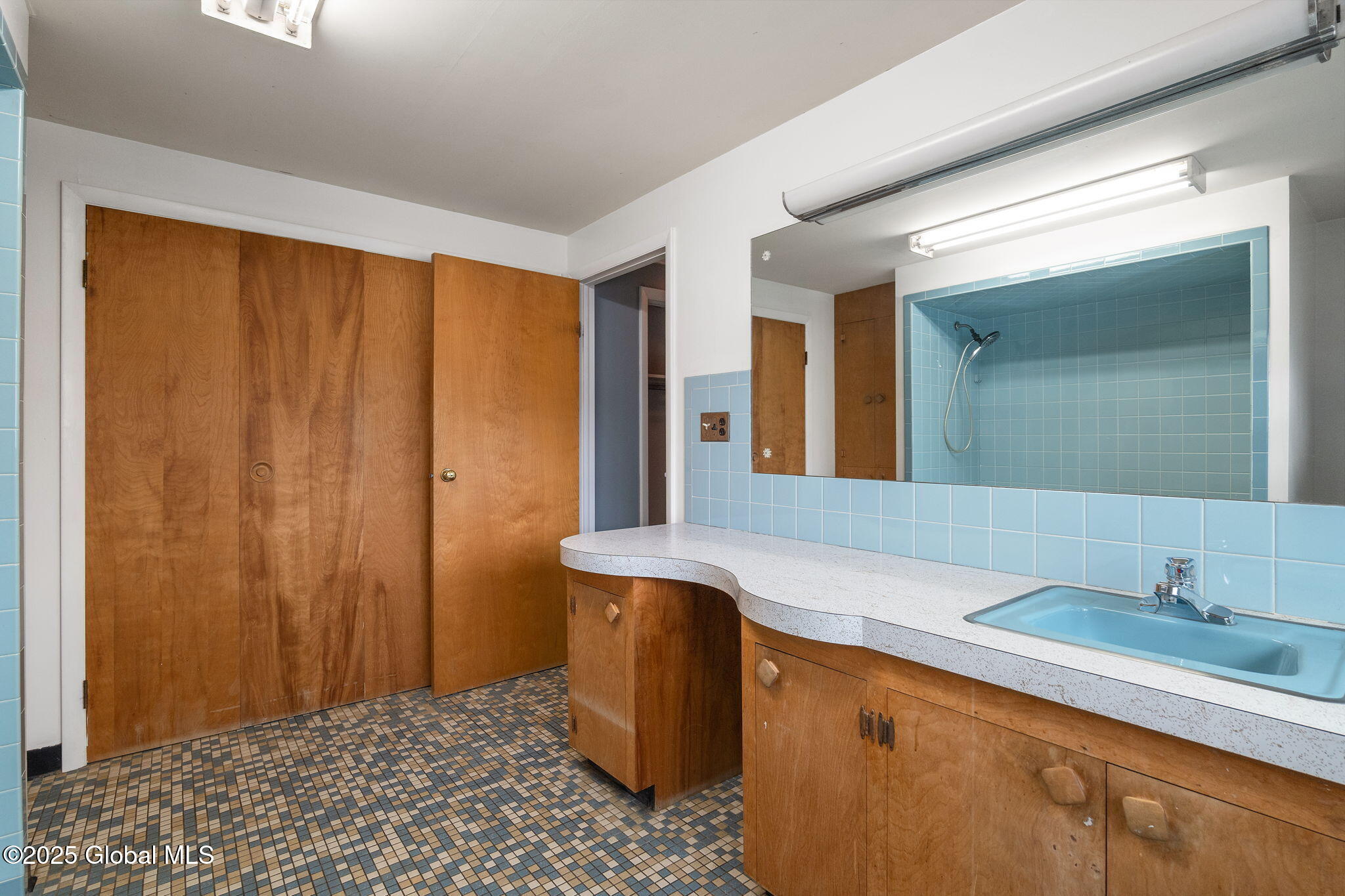 162 Elm Street Cobleskill, NY 12043 - Photo 29 of 53 32-162ElmSt_32