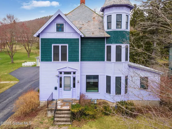 $215,000 | 162 Elm Street, Cobleskill, NY 12043