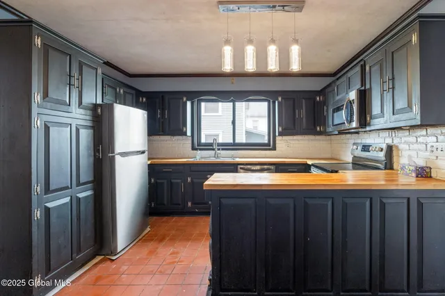 $239,900 | 162 Elm Street, Cobleskill, NY 12043