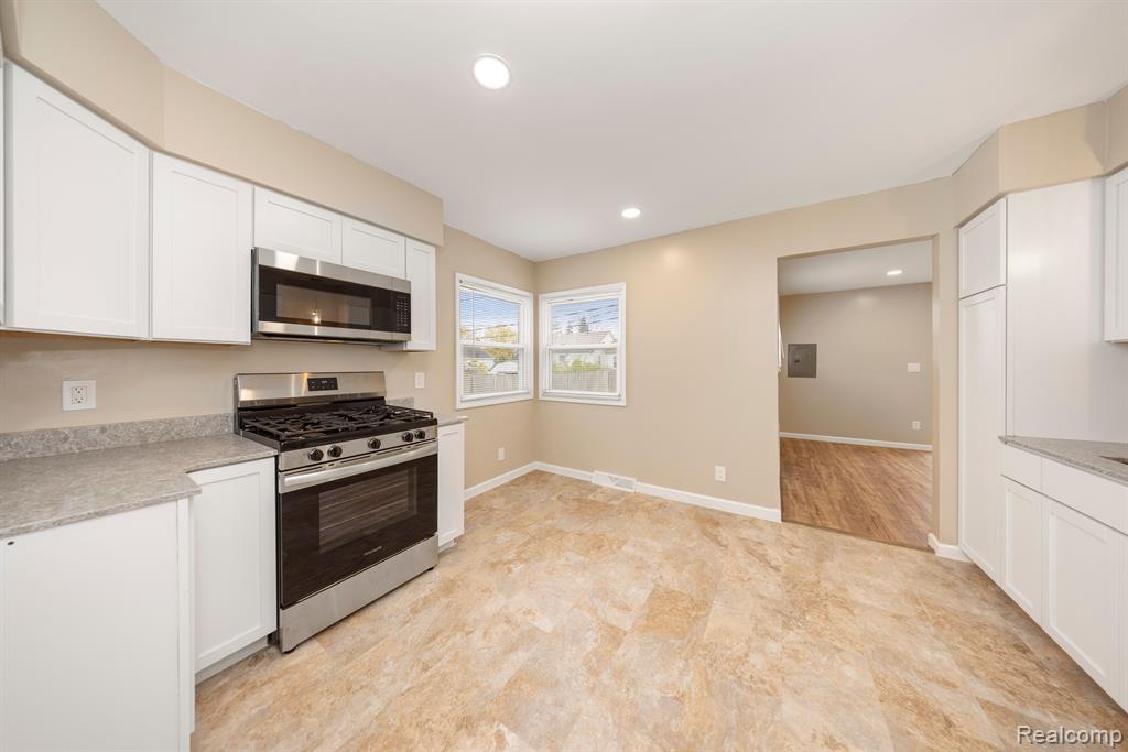 20935 Waltham Road Warren, MI 48089 - Photo 10 of 40
