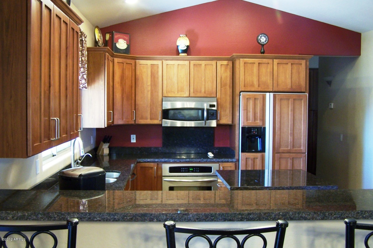 122 South Val Vista Road Apache Junction, AZ 85119 - Photo 23 of 38 Kitchen