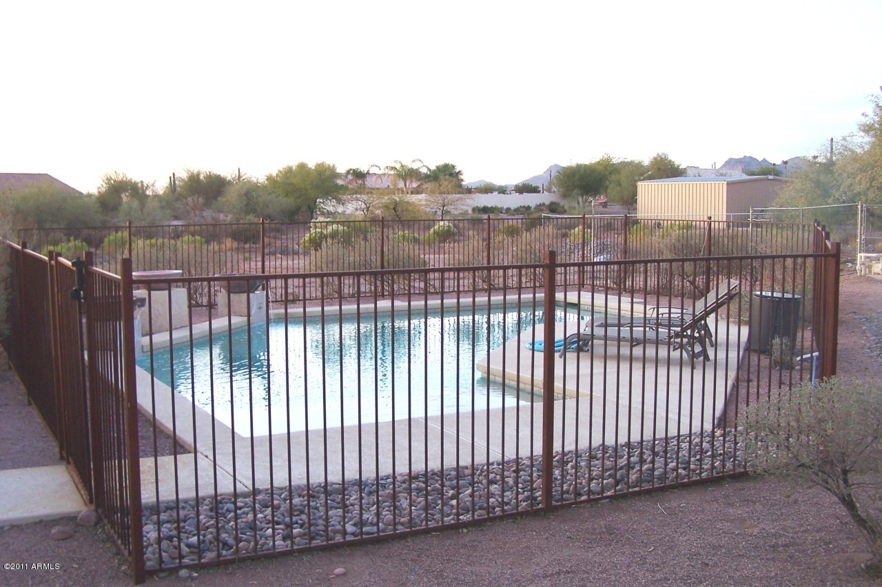 122 South Val Vista Road Apache Junction, AZ 85119 - Photo 3 of 38 Pool