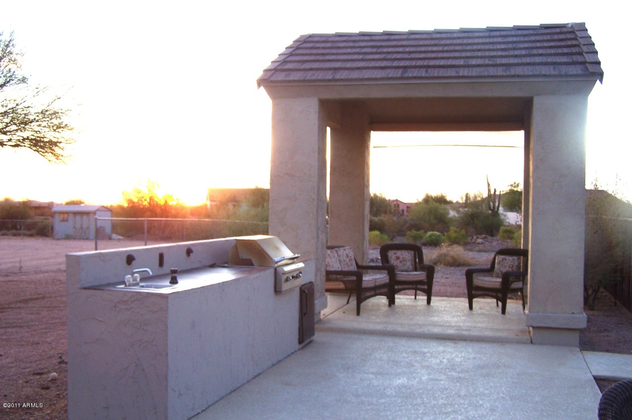 122 South Val Vista Road Apache Junction, AZ 85119 - Photo 4 of 38 Poolside Entertaining