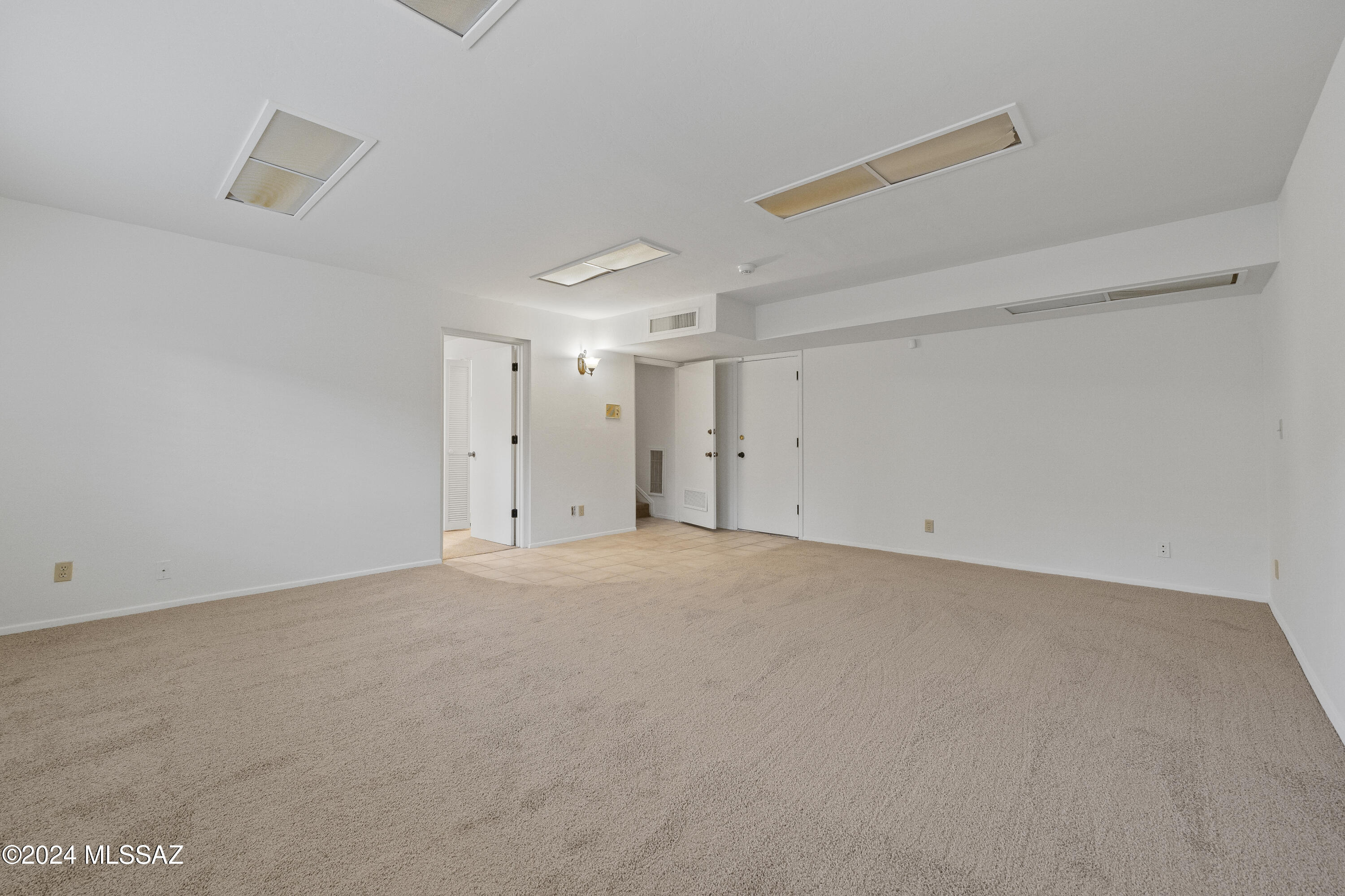 1435 East Indian Wells Road Tucson, AZ 85718 - Photo 37 of 49