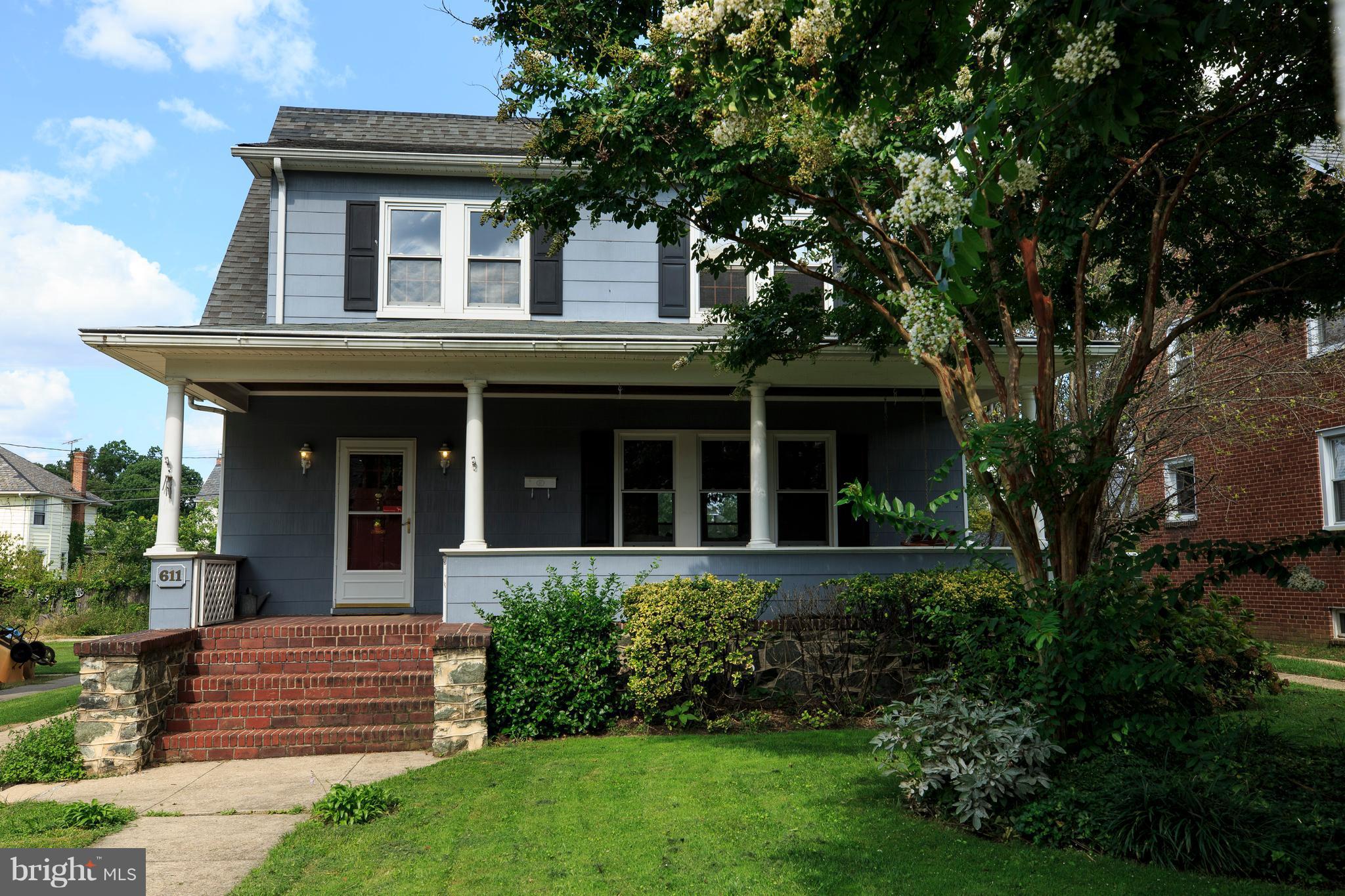 611 Brookwood Road Baltimore, MD 21229 - Photo 2 of 30 Exterior (Front)