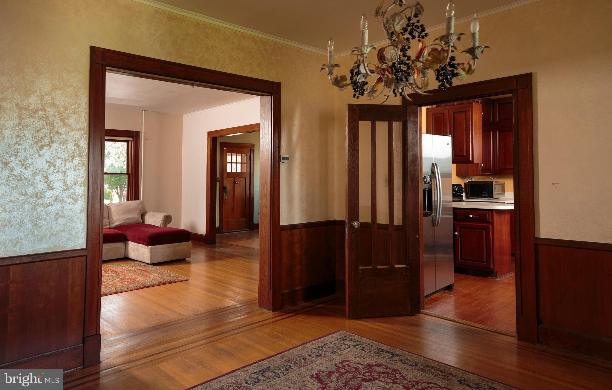 611 Brookwood Road Baltimore, MD 21229 - Photo 19 of 30 Dining Room