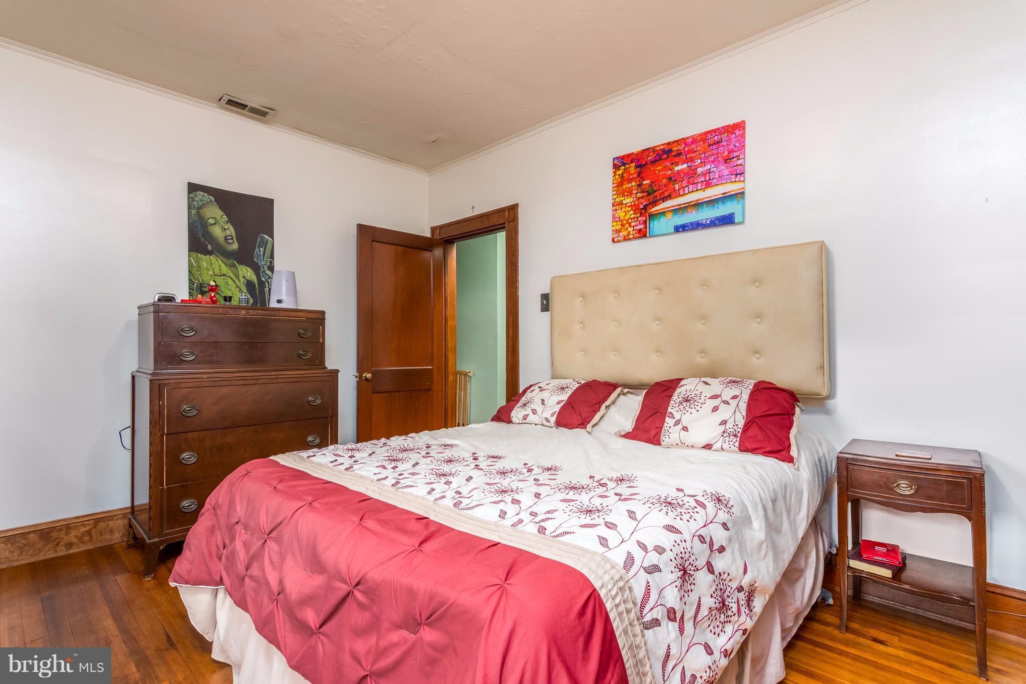 611 Brookwood Road Baltimore, MD 21229 - Photo 20 of 30 Bedroom (Master)