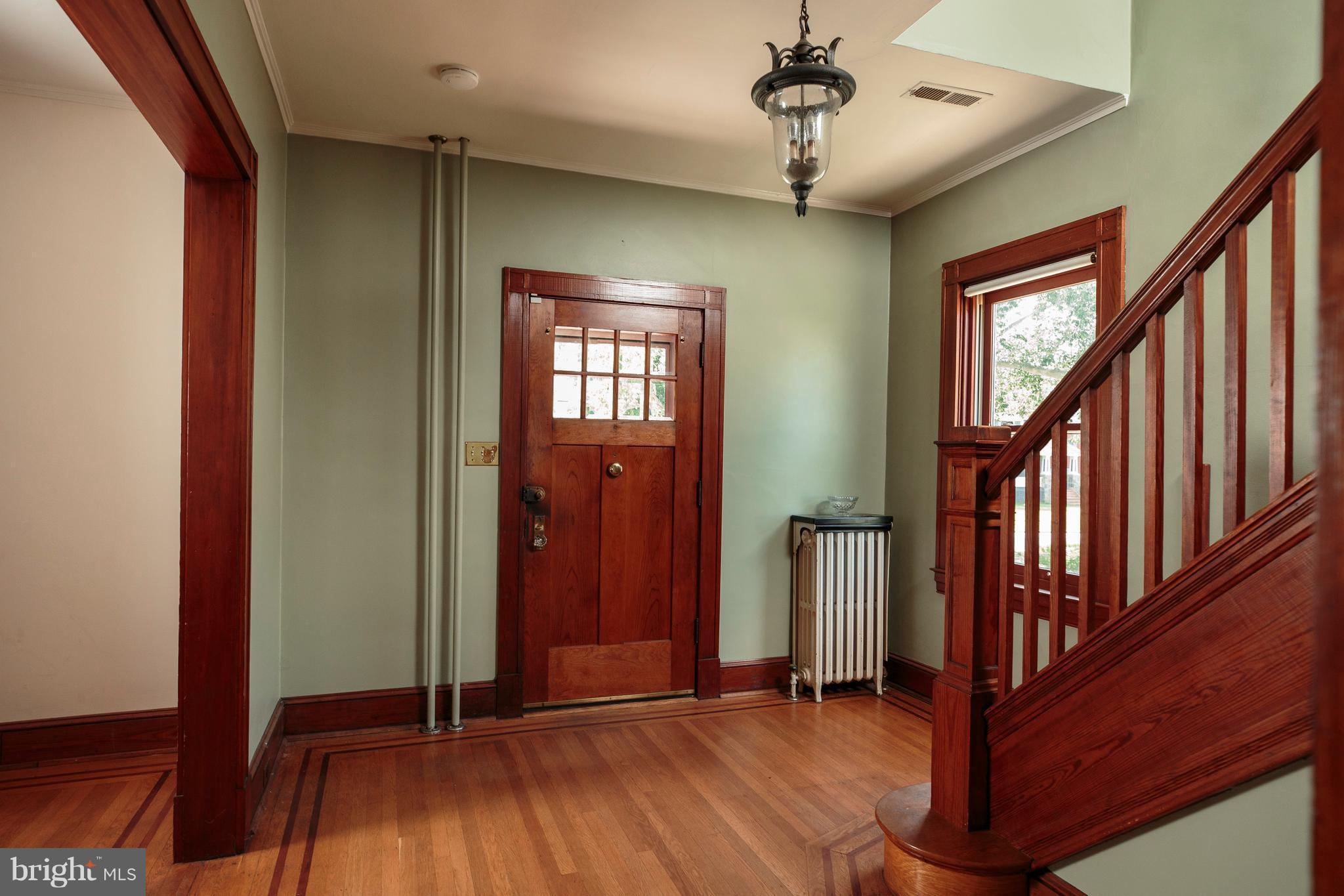 611 Brookwood Road Baltimore, MD 21229 - Photo 5 of 30 A large and gracious entry foyer welcomes you home