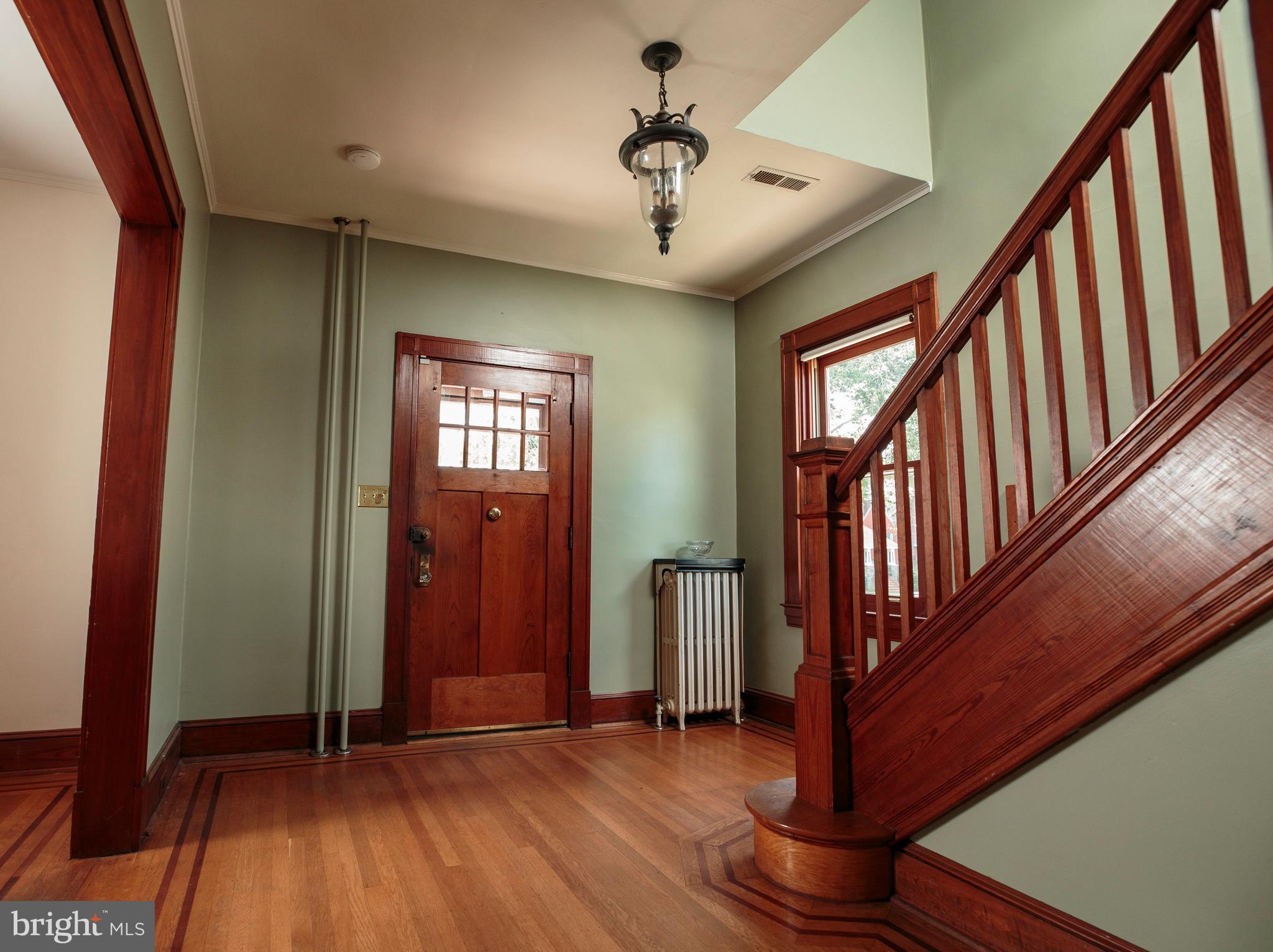 611 Brookwood Road Baltimore, MD 21229 - Photo 6 of 30 A large and gracious entry foyer welcomes you home