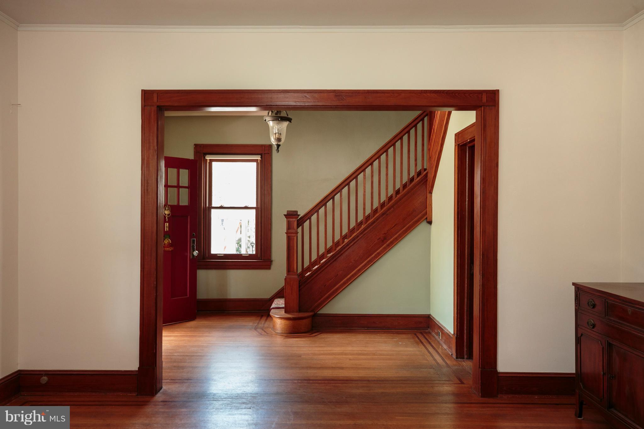 611 Brookwood Road Baltimore, MD 21229 - Photo 7 of 30 Gleeming hardwood