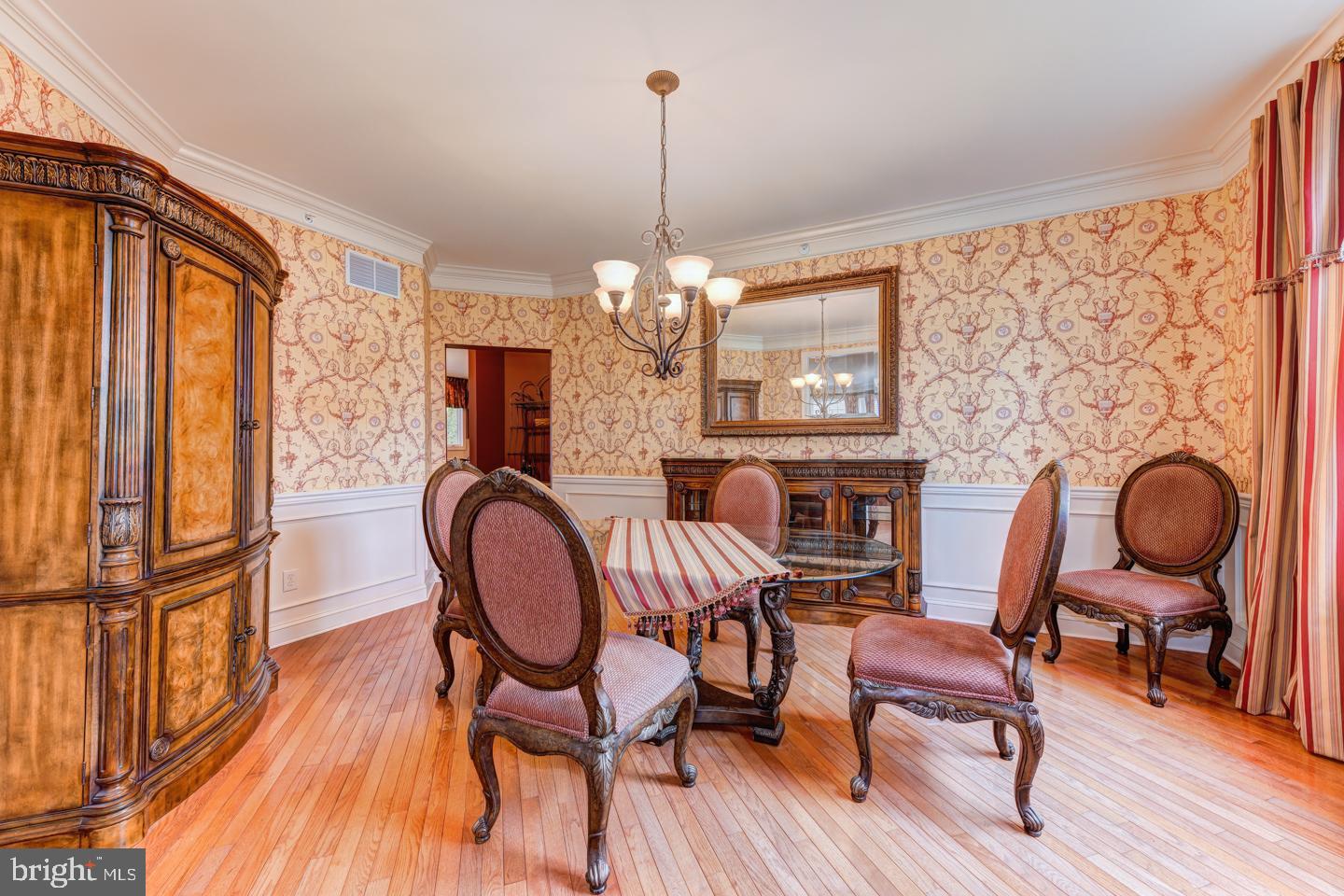 2147 Brookshire Road Furlong, PA 18925 - Photo 7 of 39 a view of a livingroom with furniture window and wooden floor