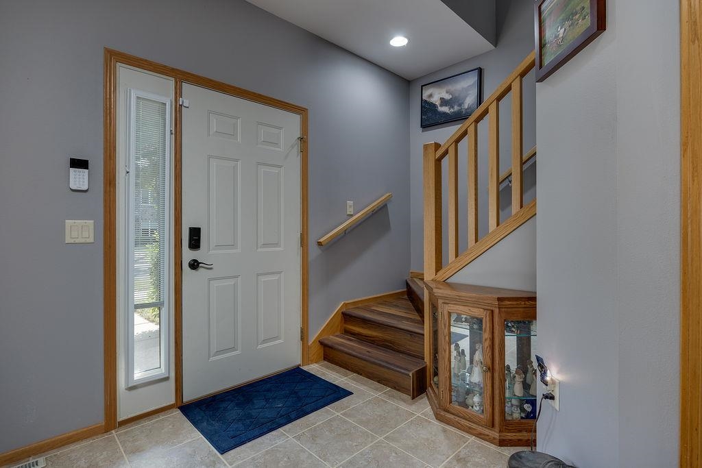 2516 Leopold Way Sun Prairie, WI 53590 - Photo 13 of 35