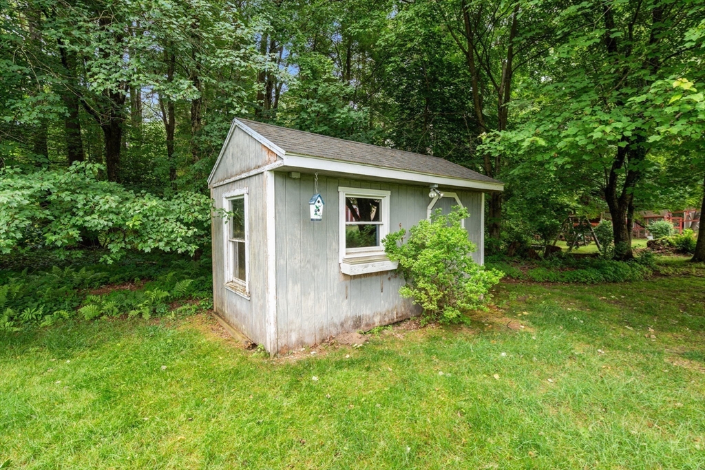 25 Wehr Road Hampden, MA 01036 - Photo 13 of 34