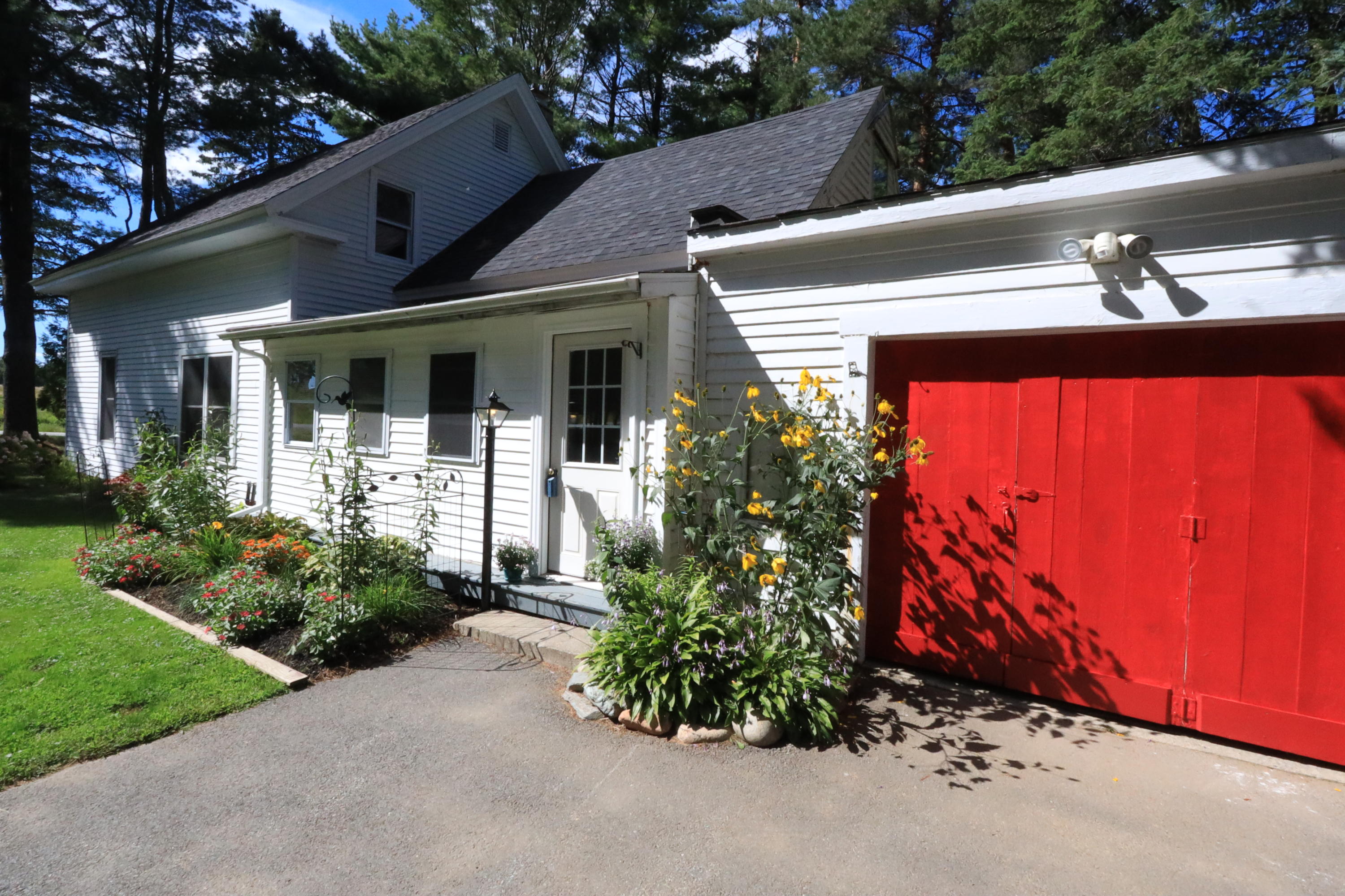 86 Miller Road Hampden, ME 04444 - Photo 2 of 44 IMG_6124