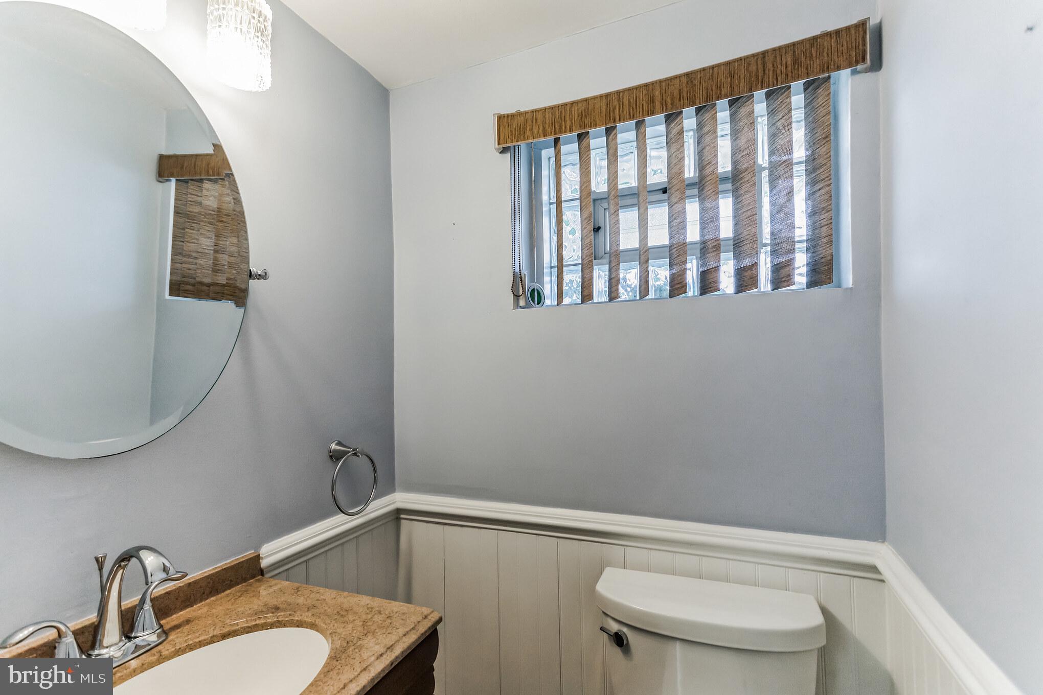 10825 Rayland Road Philadelphia, PA 19154 - Photo 23 of 30 Half Bathroom