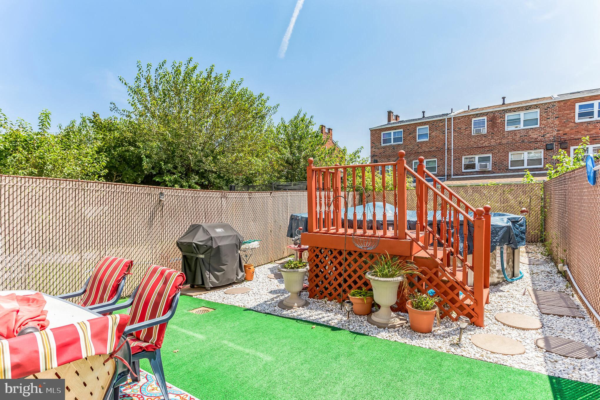 10825 Rayland Road Philadelphia, PA 19154 - Photo 27 of 30 Backyard