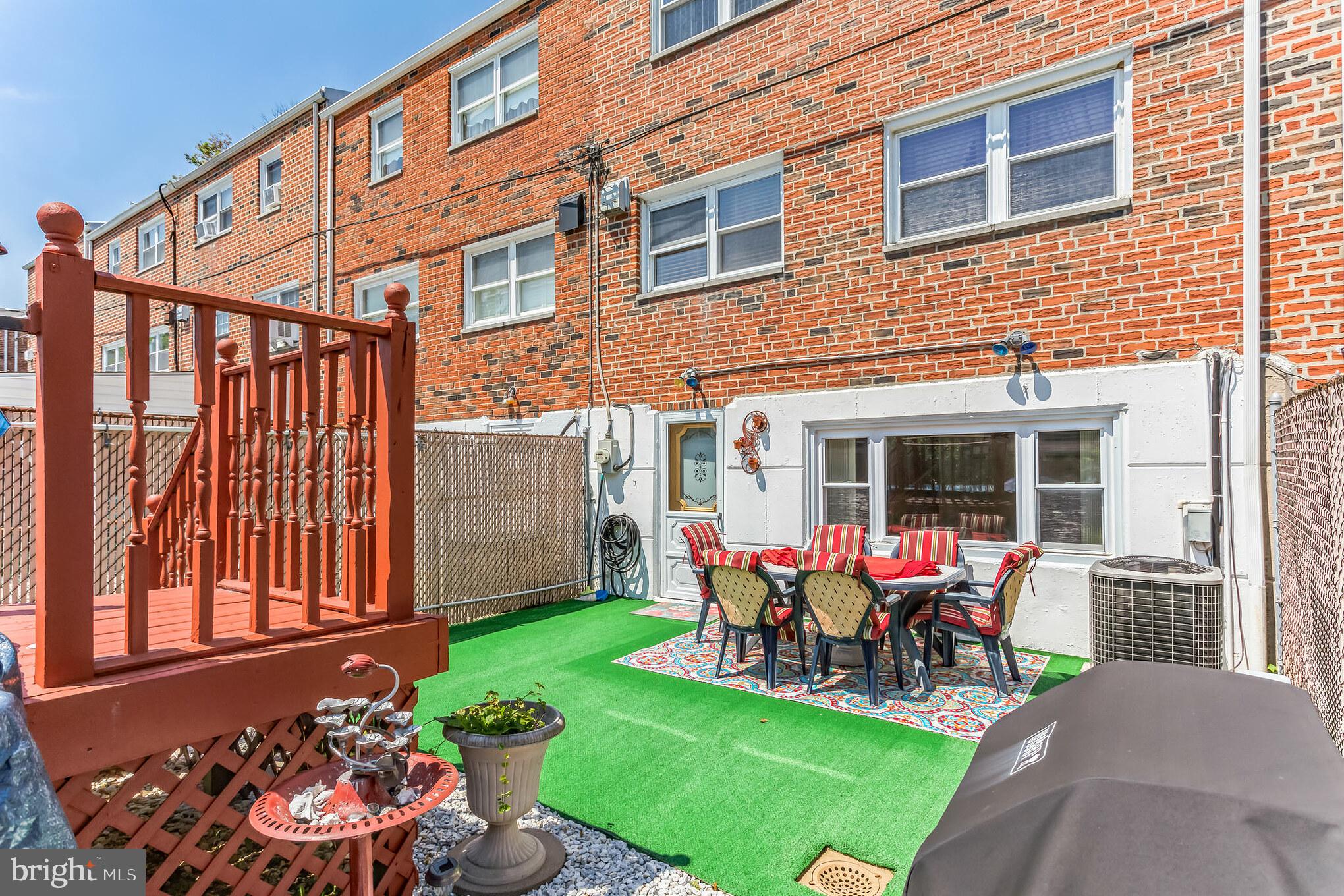 10825 Rayland Road Philadelphia, PA 19154 - Photo 29 of 30 Backyard