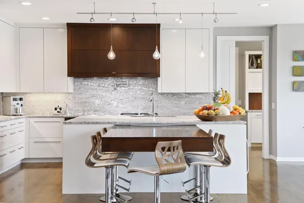 $3,500,000 | 4812 Lakeview Drive, Edina, MN 55424