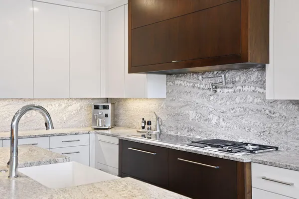 $3,500,000 | 4812 Lakeview Drive, Edina, MN 55424