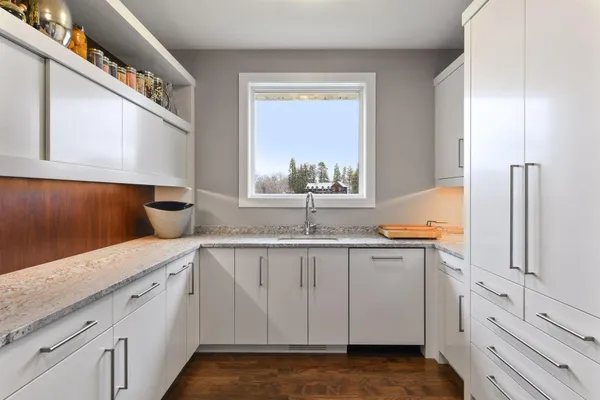 $3,500,000 | 4812 Lakeview Drive, Edina, MN 55424