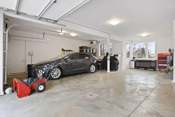 $3,500,000 | 4812 Lakeview Drive, Edina, MN 55424