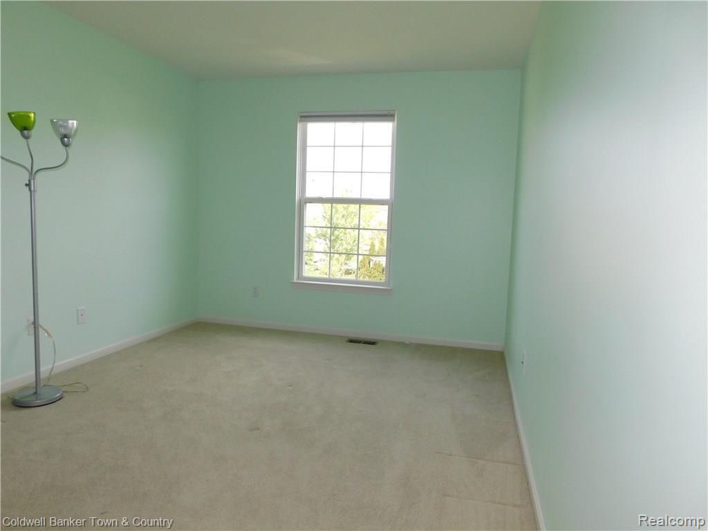 4069 Merriman Loop Howell, MI 48843 - Photo 20 of 37 DSCN0853.JPG