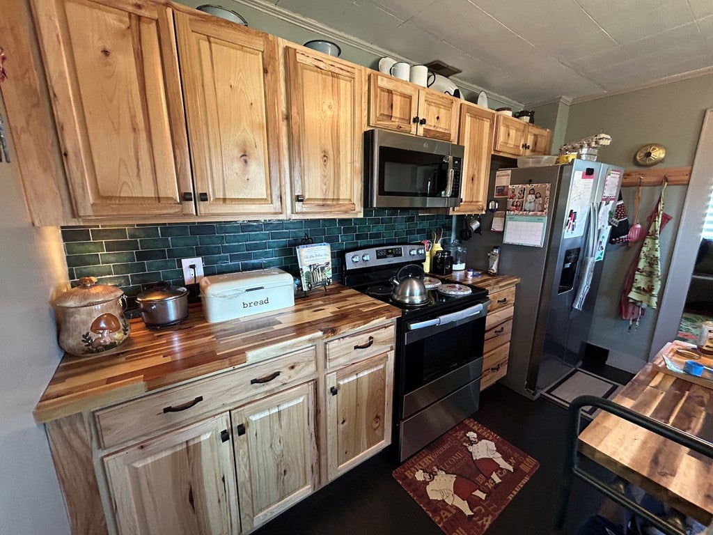 146 Martin Road Max Meadows, VA 24360 - Photo 14 of 34 Gallery Image 14