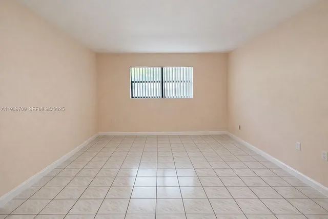 $1,750 | 3522 Northeast 166th Street, Unit 7, North Miami Beach, FL 33160