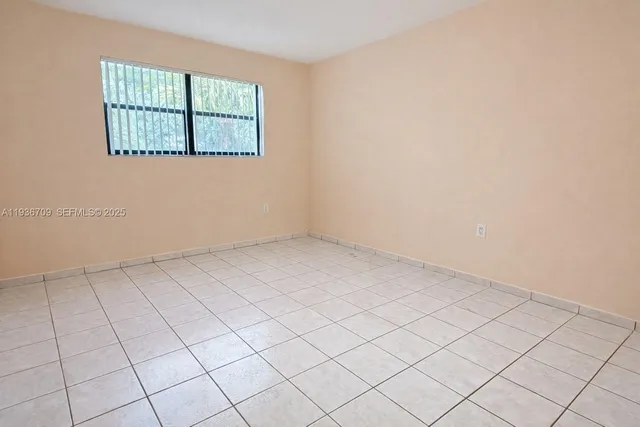 $1,750 | 3522 Northeast 166th Street, Unit 7, North Miami Beach, FL 33160