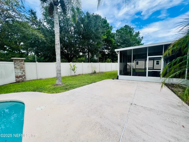 $2,400 | 9332 Beresford Court, Jacksonville, FL 32244