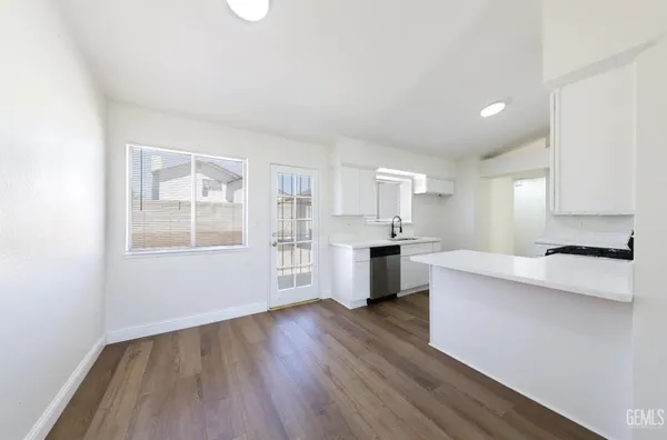 $364,900 | Undisclosed Address, Bakersfield, CA 93313