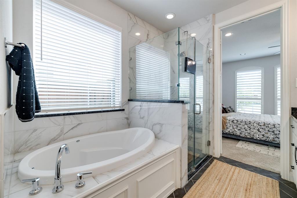 15583 Crape Myrtle Road Frisco, TX 75035 - Photo 9 of 37