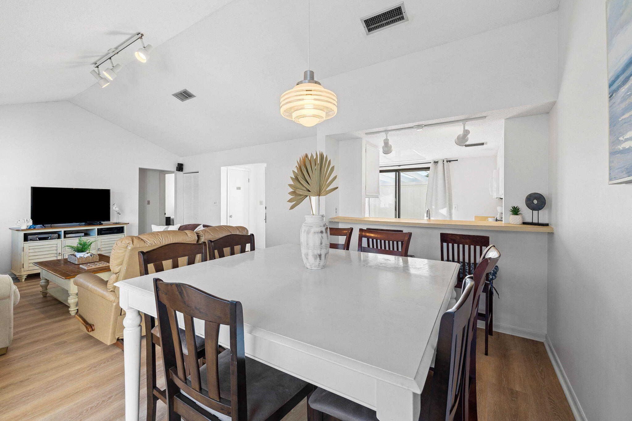 439 Linkside Circle Miramar Beach, FL 32550 - Photo 5 of 22 a living room with furniture and a flat screen tv
