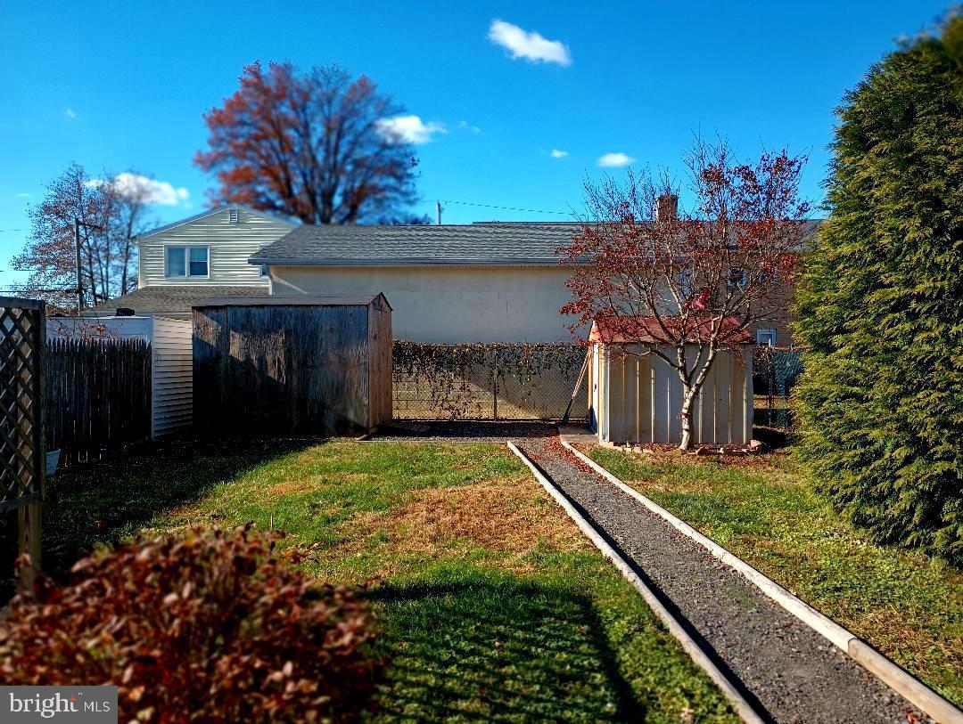 920 3rd Avenue Croydon, PA 19021 - Photo 12 of 12 a view of a backyard with a garden