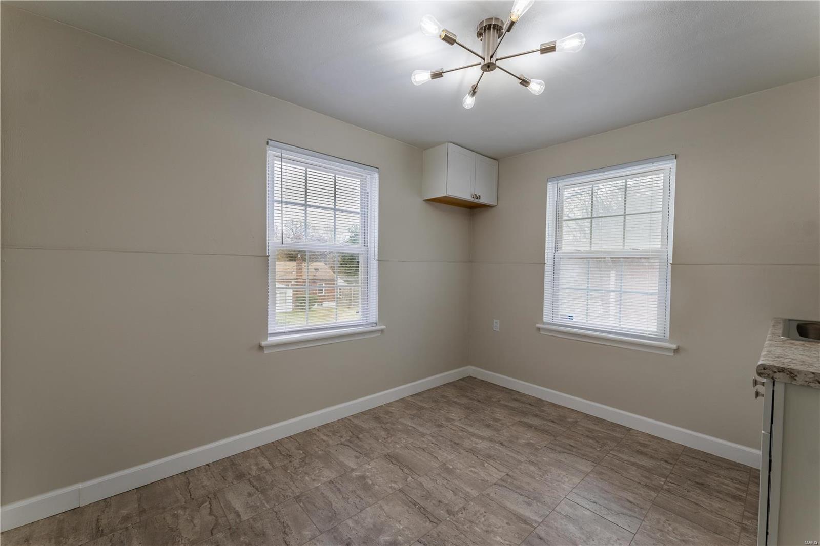 4618 Roxie Street St. Louis, MO 63121 - Photo 7 of 12 Gallery Image 7