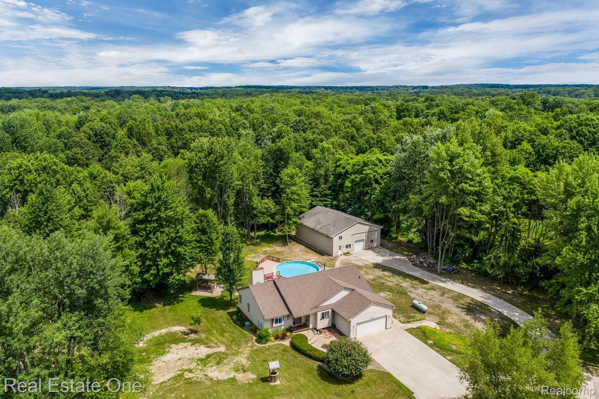 3908 Cullen Road Howell, MI 48855 - Photo 34 of 35 ...