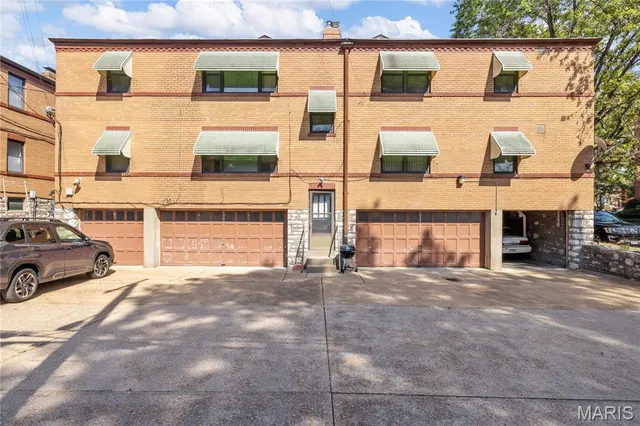 $1,000 | Undisclosed Address, St. Louis, MO 63109