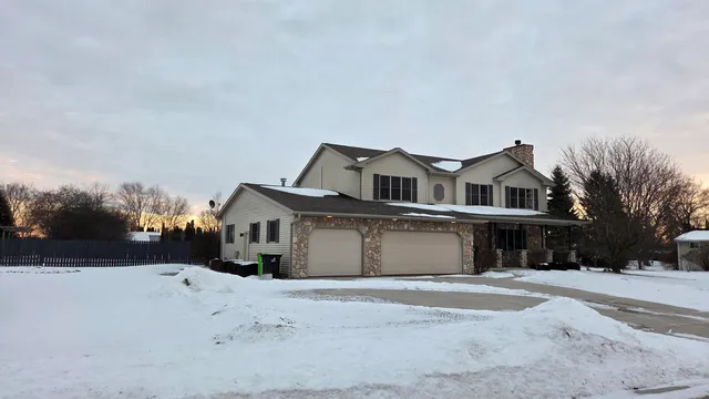 $649,000 | 242 Kiesner Drive, Chilton, WI 53014