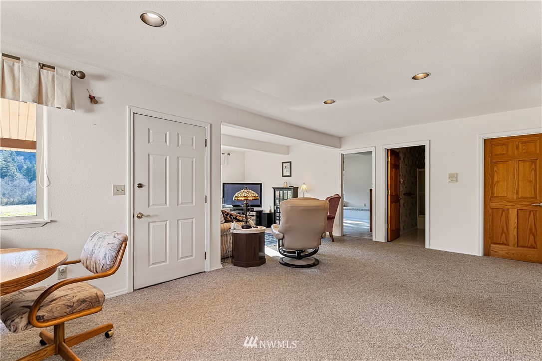 4411 Park Road Sedro-Woolley, WA 98284 - Photo 29 of 40 Gallery Image 29