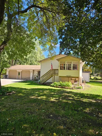 $359,900 | 24 Willow Circle, Annandale, MN 55302