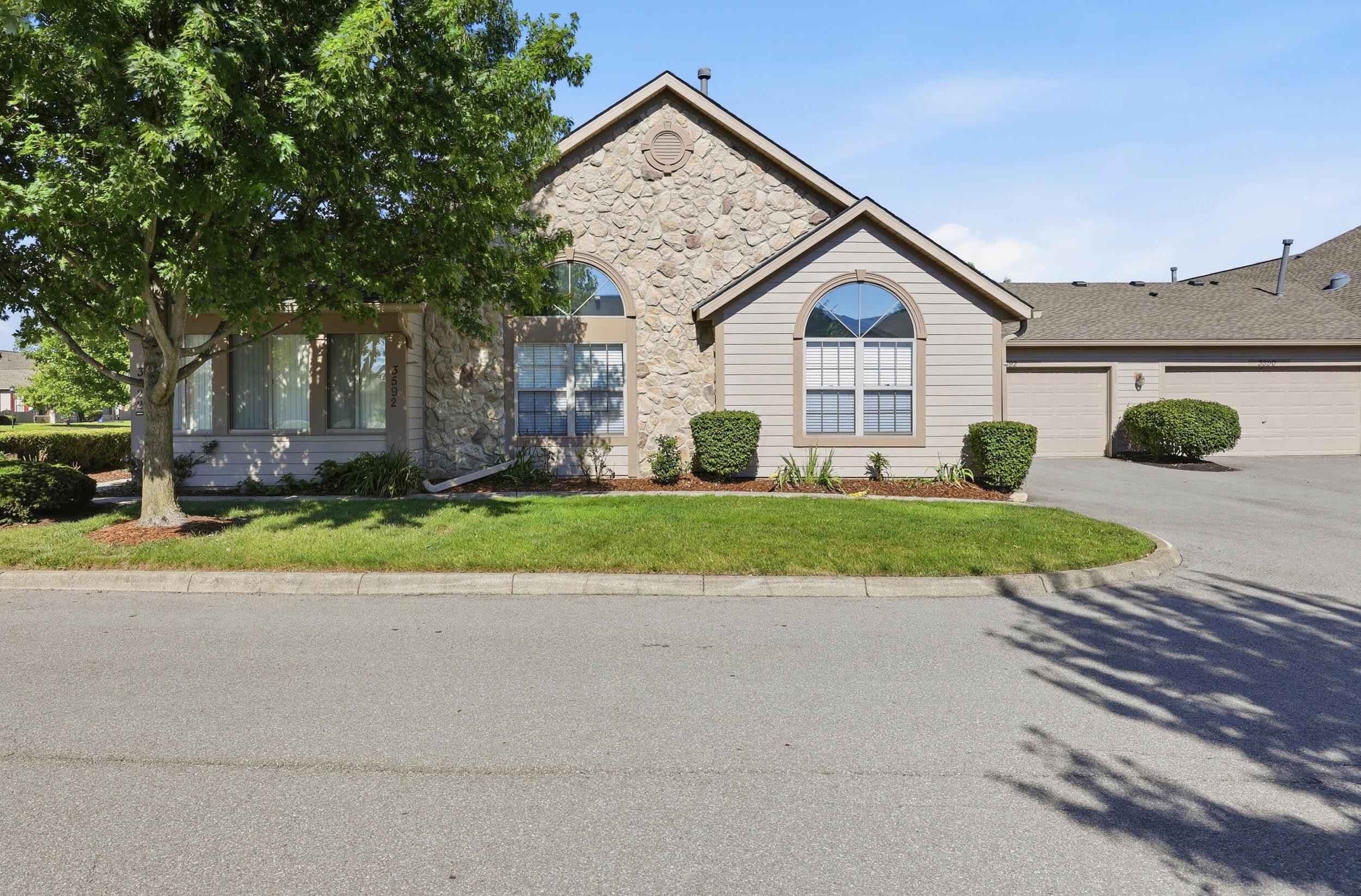 3592 Stoneway Point Powell, OH 43065 - Photo 4 of 33