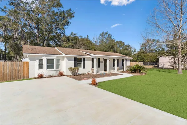 $305,000 | 1015 Elbert Street, Darien, GA 31305
