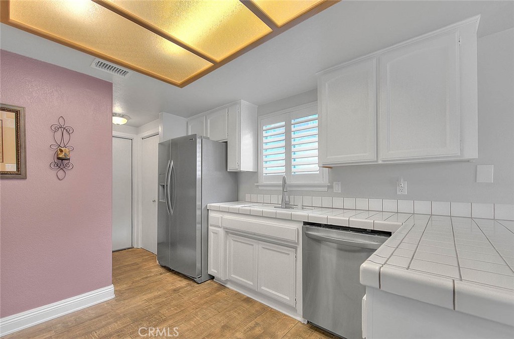 14452 Harvey Lane Riverside, CA 92503 - Photo 8 of 50