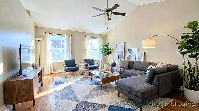 $259,900 | 1241 Ballantrae Place, Unit E, Mundelein, IL 60060