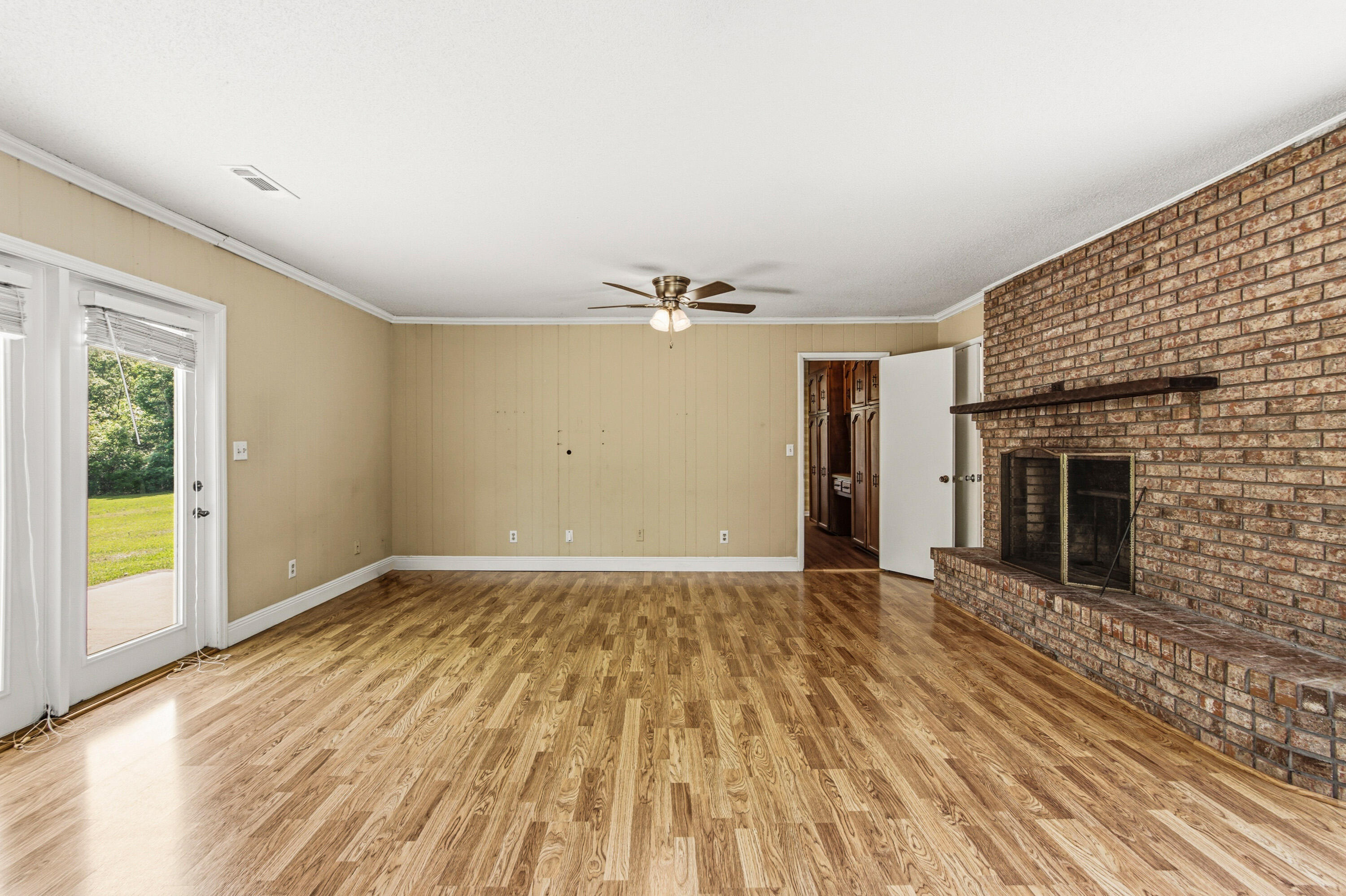 1186 Pine Forest Road Chipley, FL 32428 - Photo 29 of 75 Additional Living Space