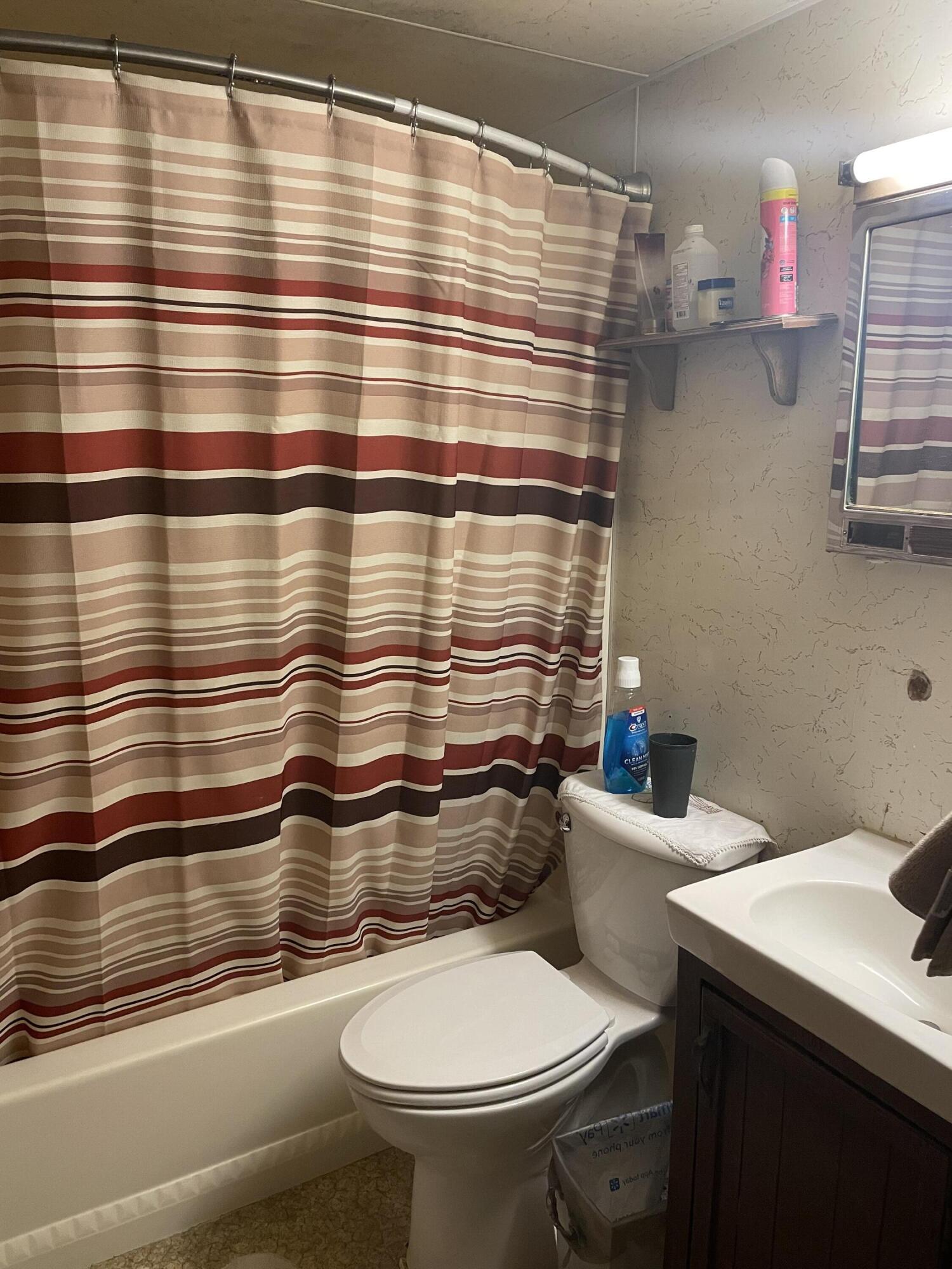 100 North Sheridan Road Muskegon, MI 49442 - Photo 8 of 11 IMG_1864