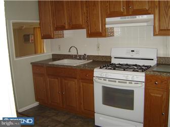 448 North Forklanding Road Maple Shade, NJ 08052 - Photo 2 of 10 Kitchen