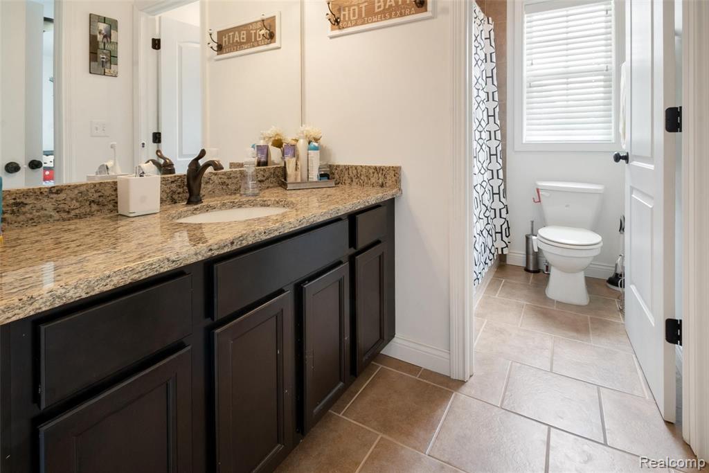 2320 Longview Avenue Rochester Hills, MI 48307 - Photo 15 of 25
