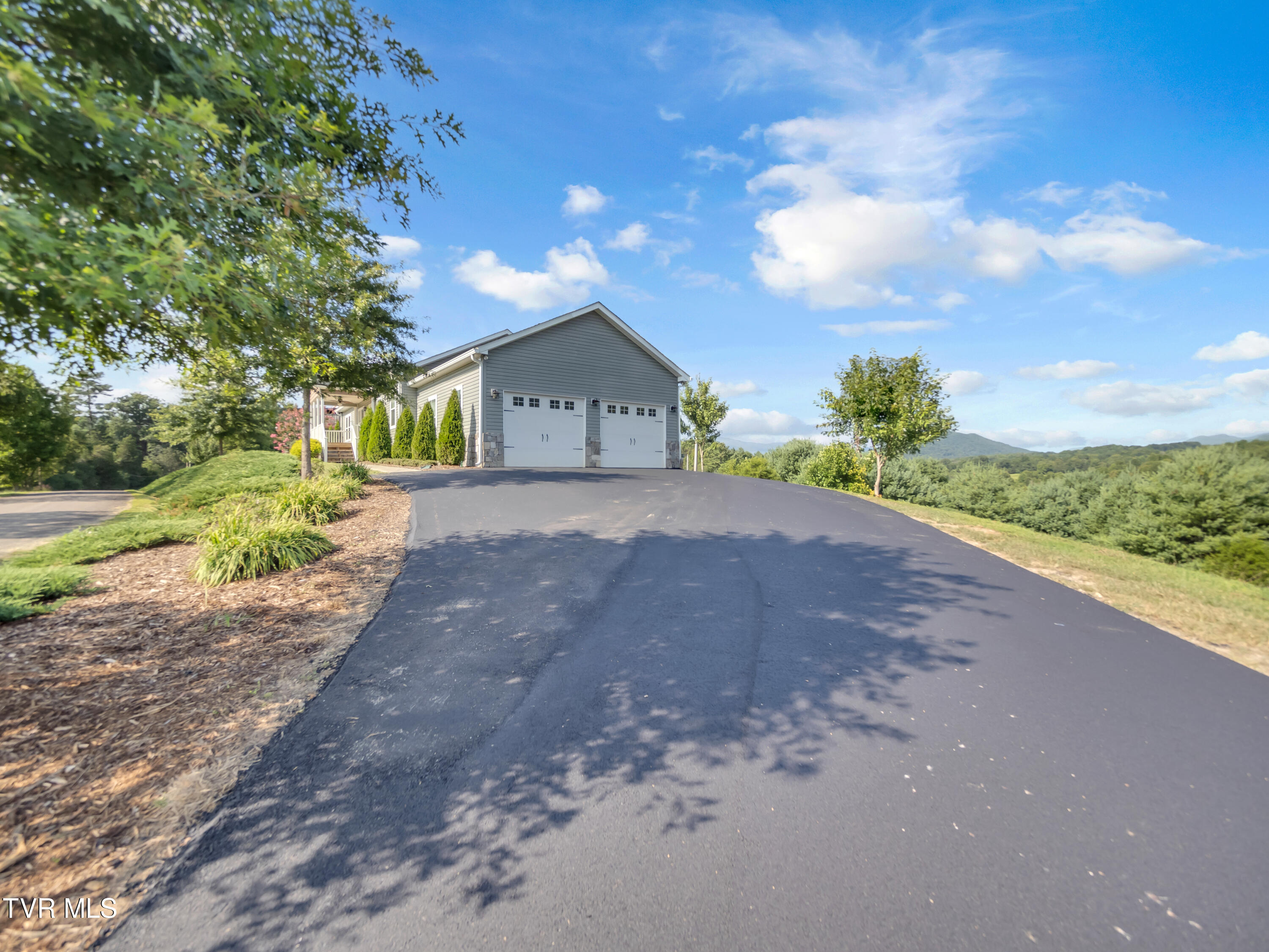 3633 Dry Hill Road Butler, TN 37640 - Photo 54 of 54 _8250933