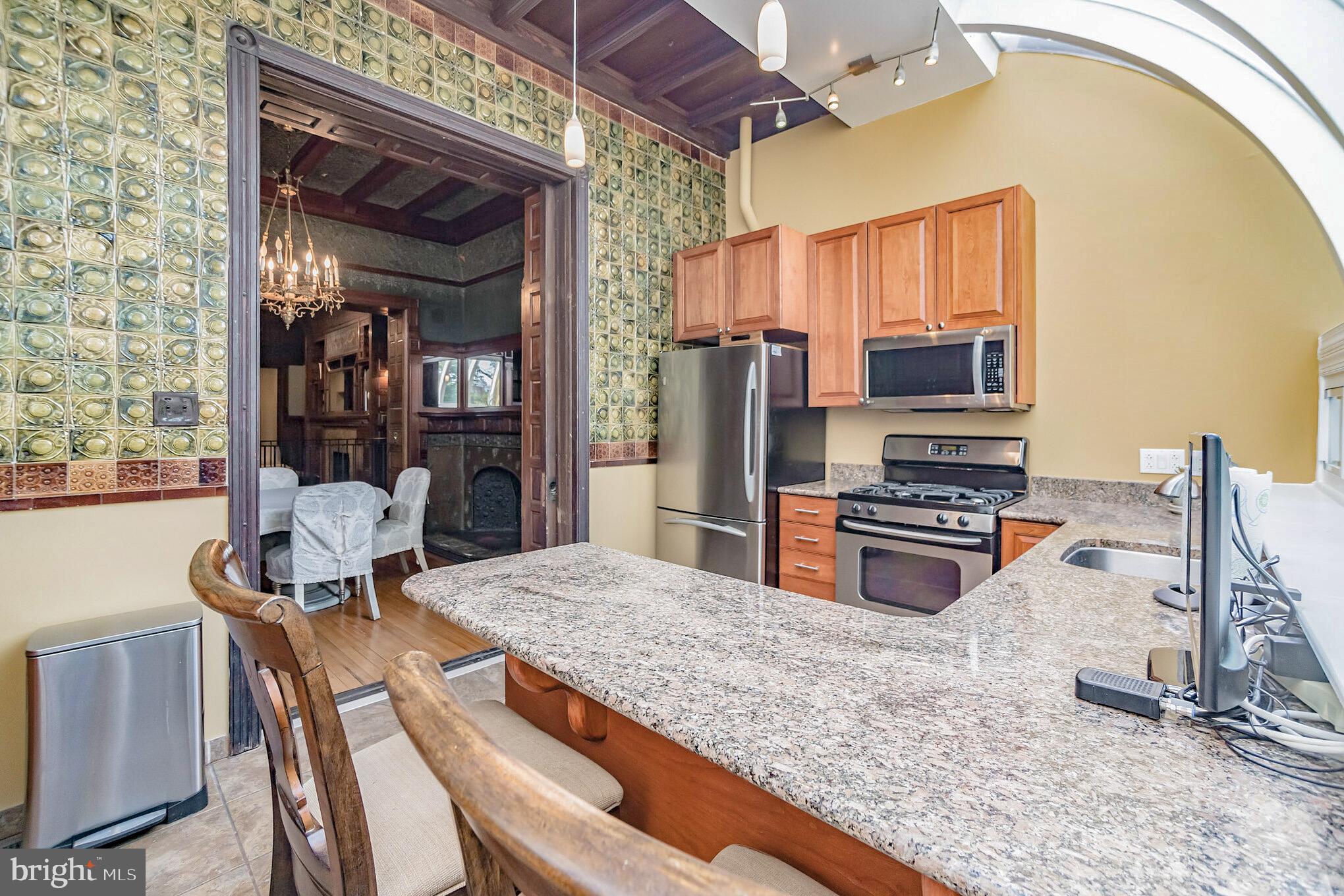 1717 Spring Garden Street, Unit B Philadelphia, PA 19130 - Photo 12 of 21